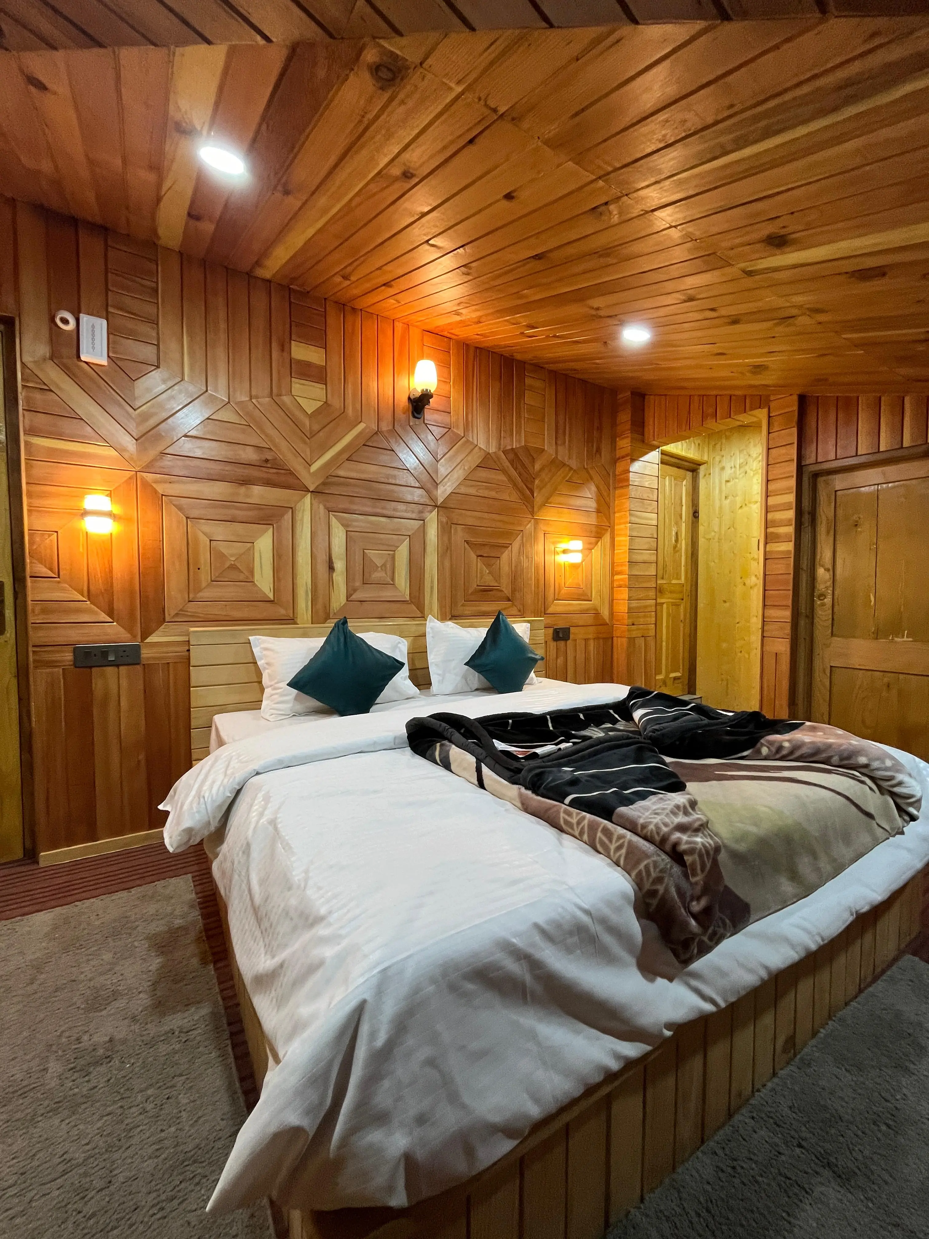 Cottage Room at Rubaroo mountain retreat, Jibhi, Himachal Pradesh