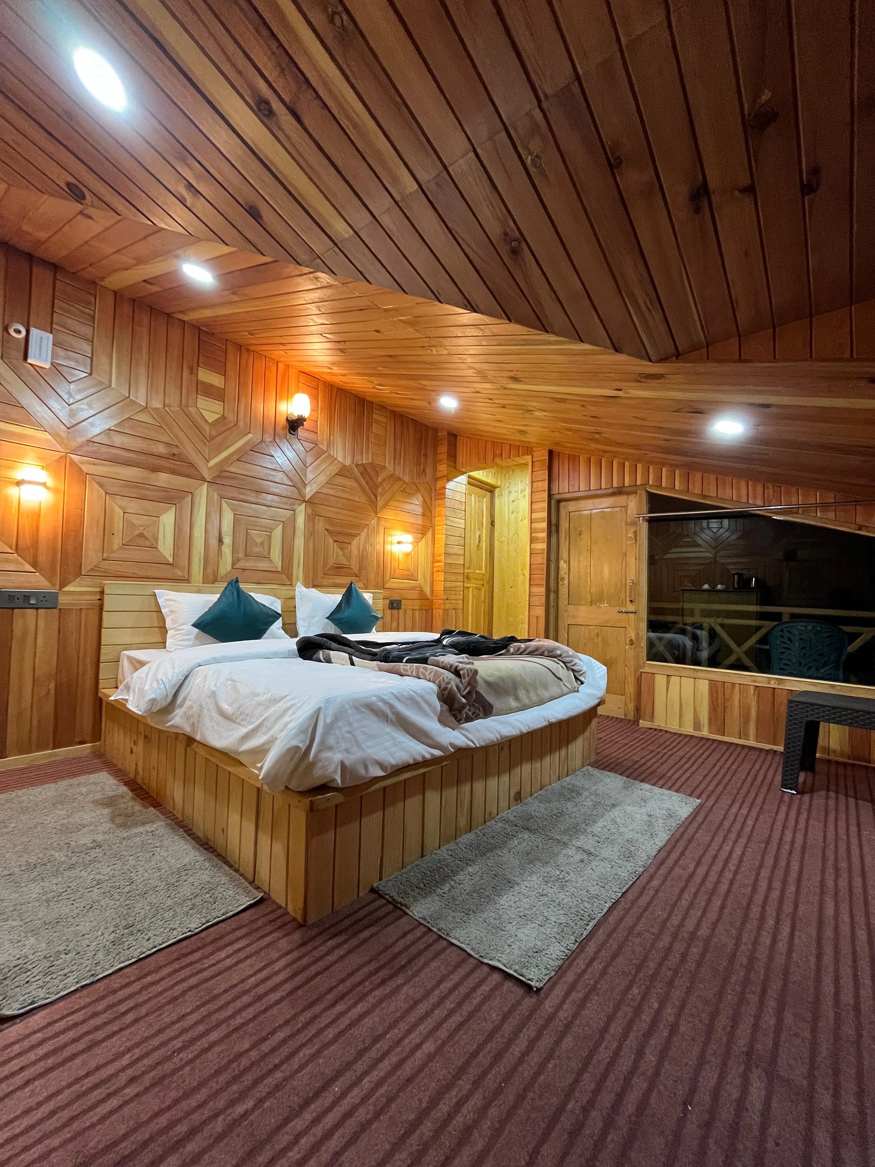 Cottage Room at Rubaroo mountain retreat, Jibhi, Himachal Pradesh