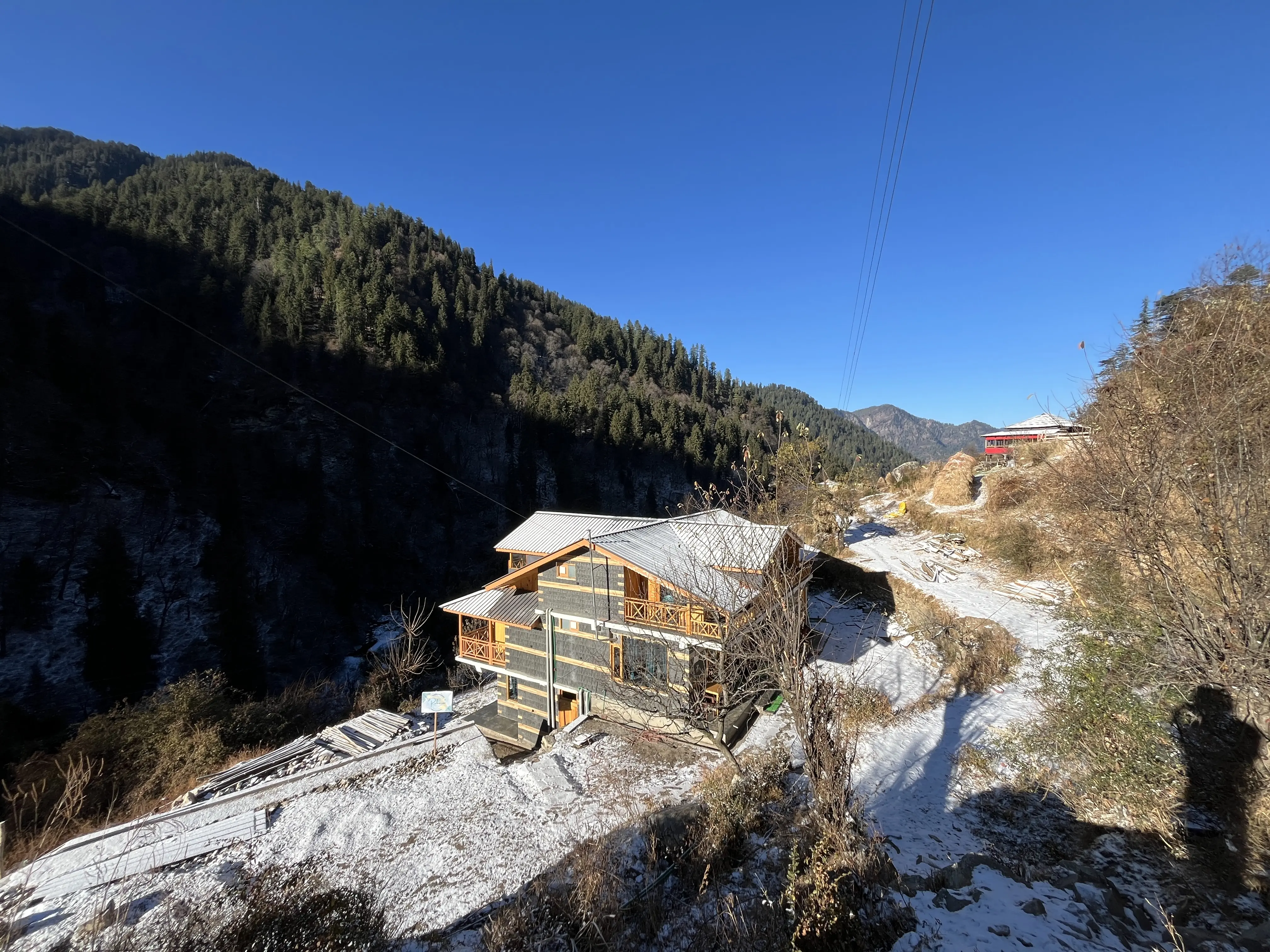 Aerial view of Rubaroo after snowfall, Jibhi, Himachal Pradesh